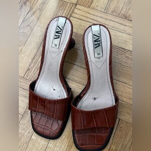 Zara Women's Elegant Brown Heels